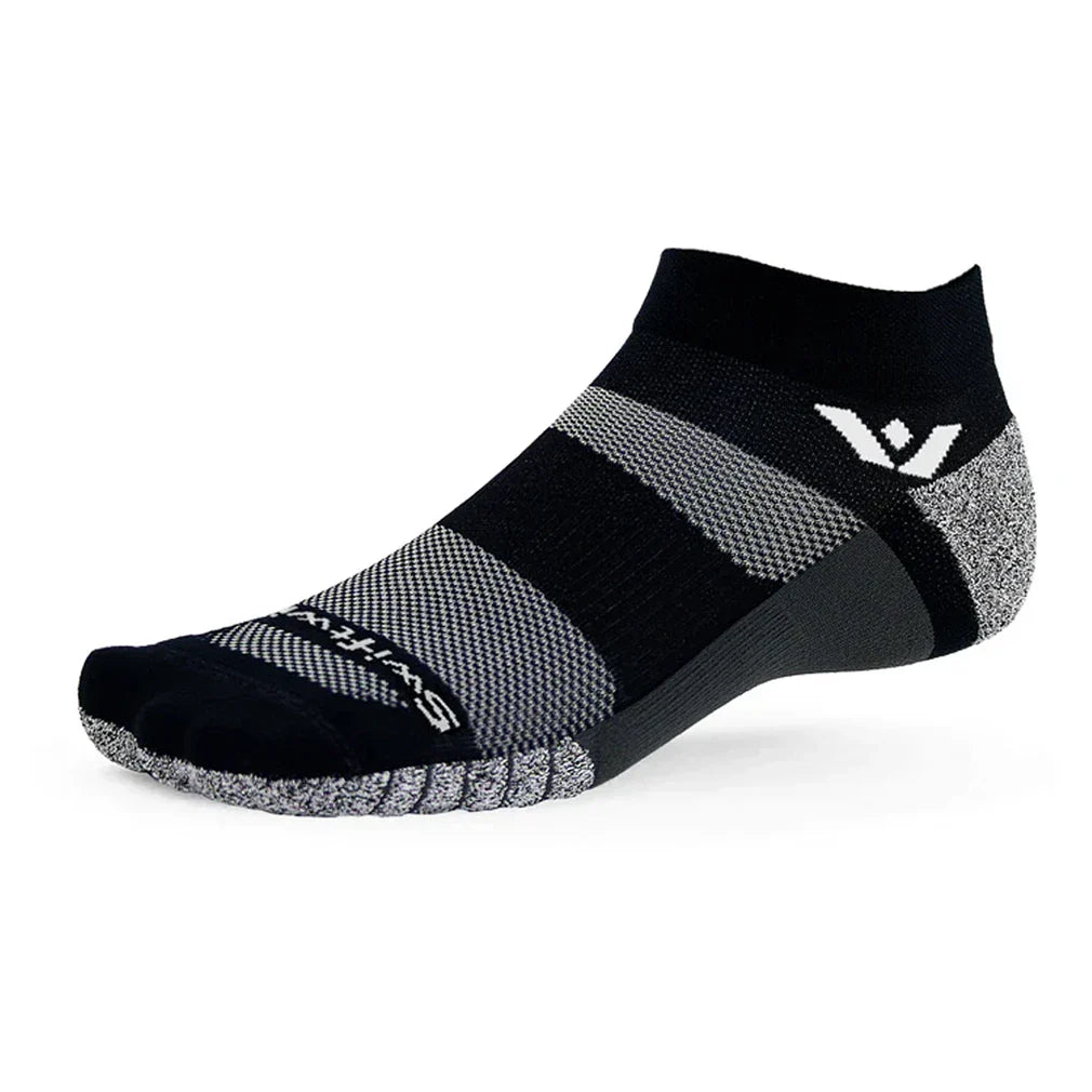 Flite XT Ankle Socks Black-Socks-Swiftwick-1X010ZZ-Tennis Express