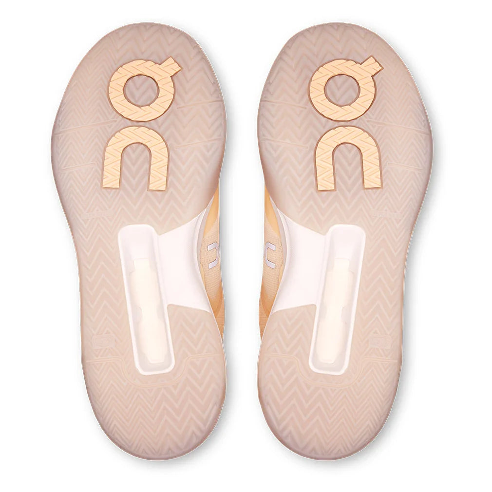 Women's THE ROGER ADV Pro Tennis Shoes Blonde and Gardenia