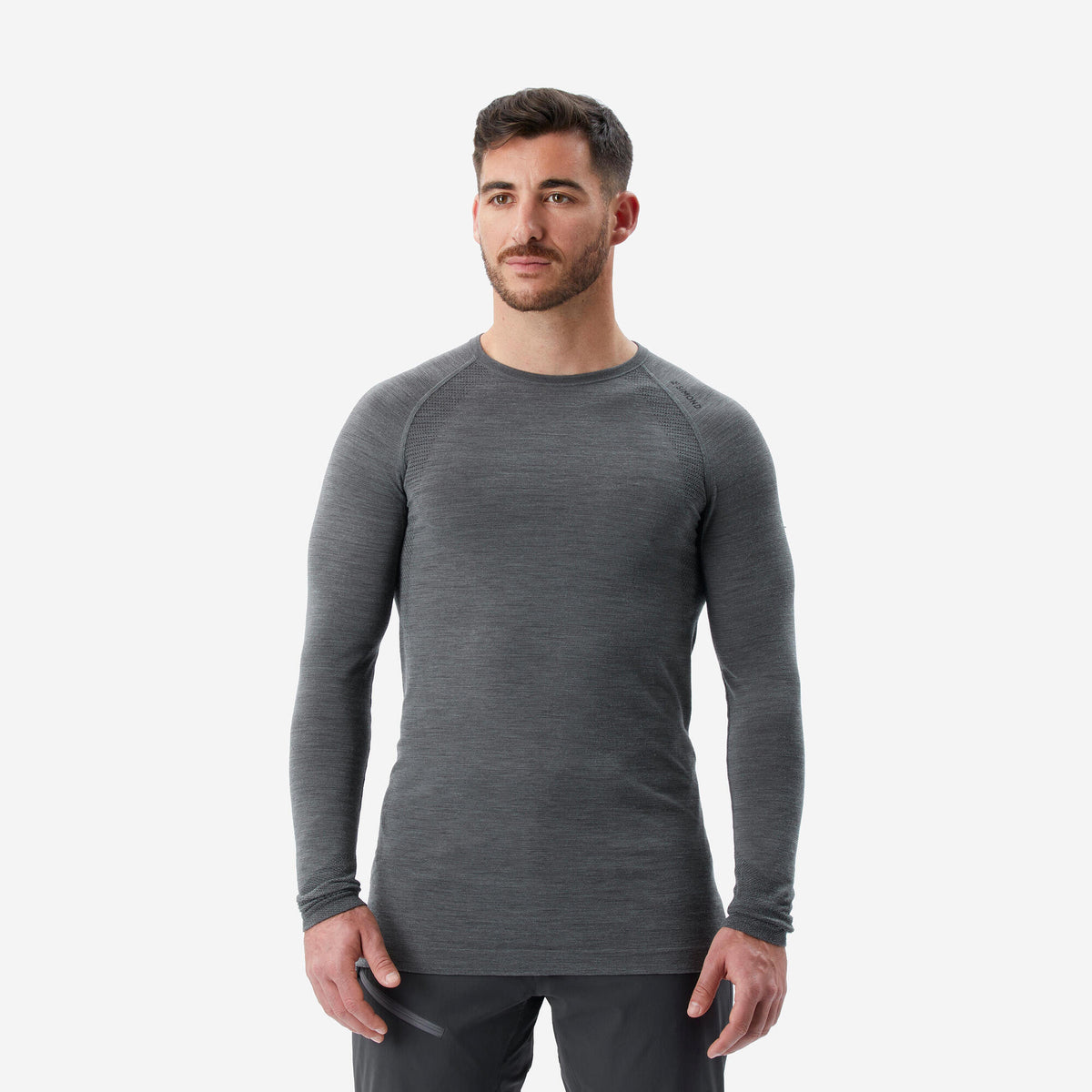 {*carbon-gray-8644279*}