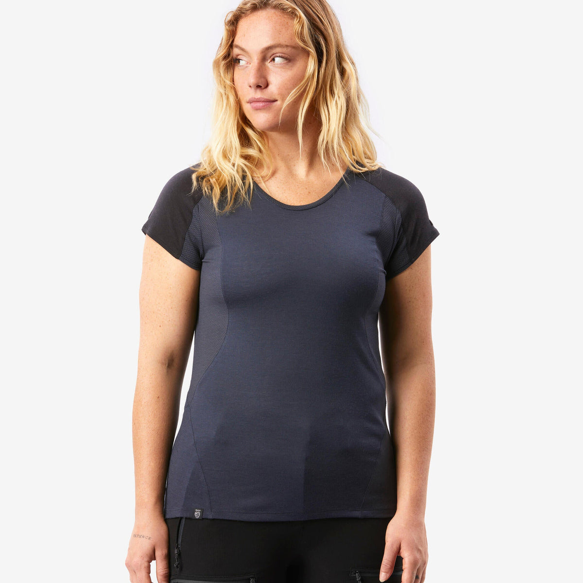 {*graphite-grey-8853214*}