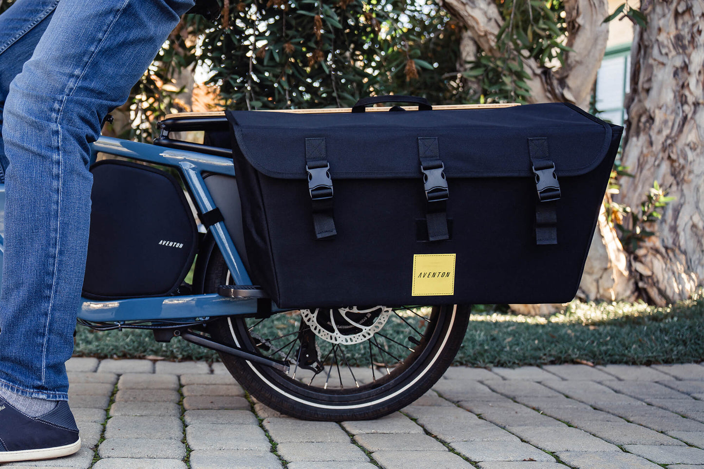 Abound Pannier