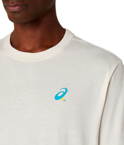 Camiseta Asics Court Graphic Cream Logo Azul 2025