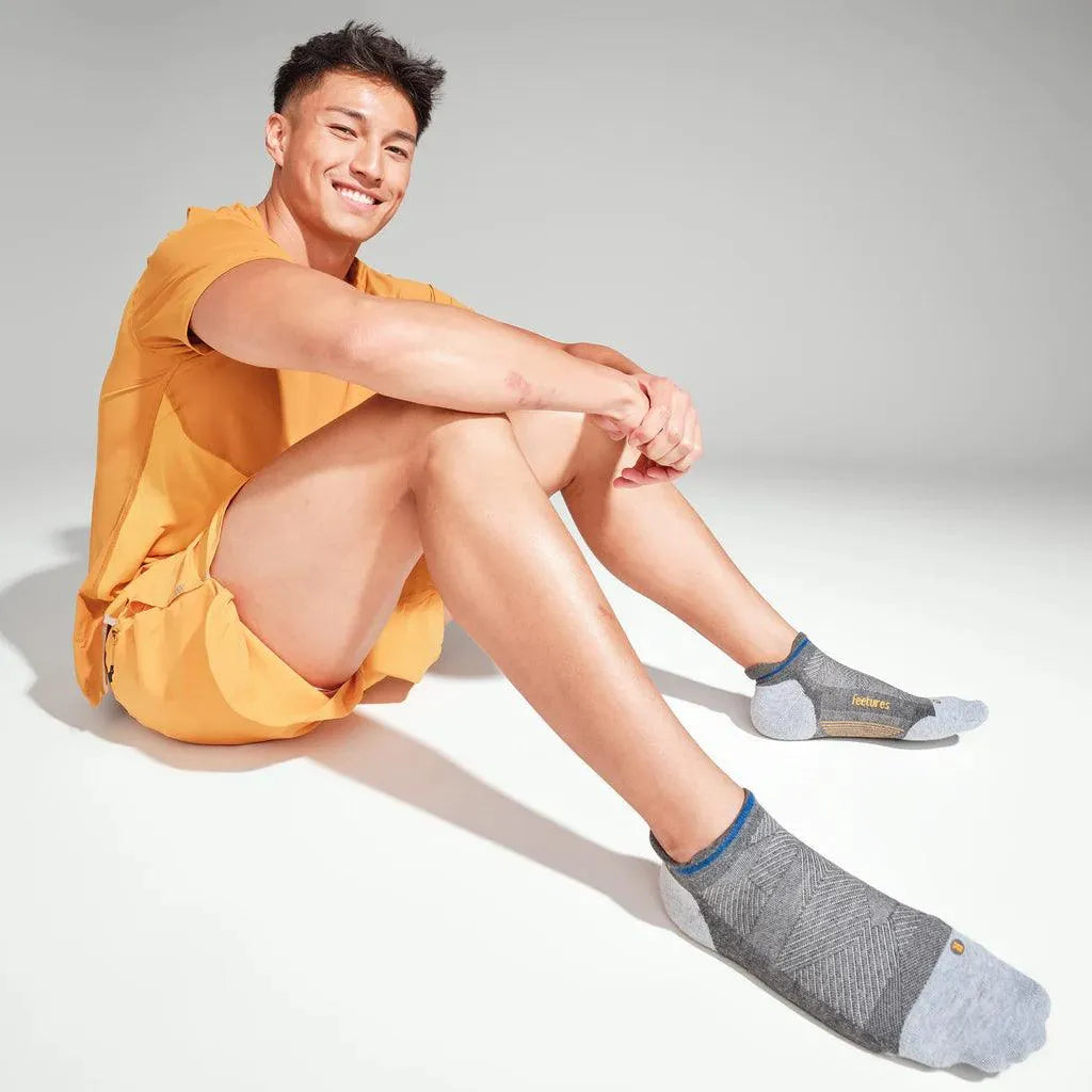 Elite Max Cushion No Show Tab Socks
