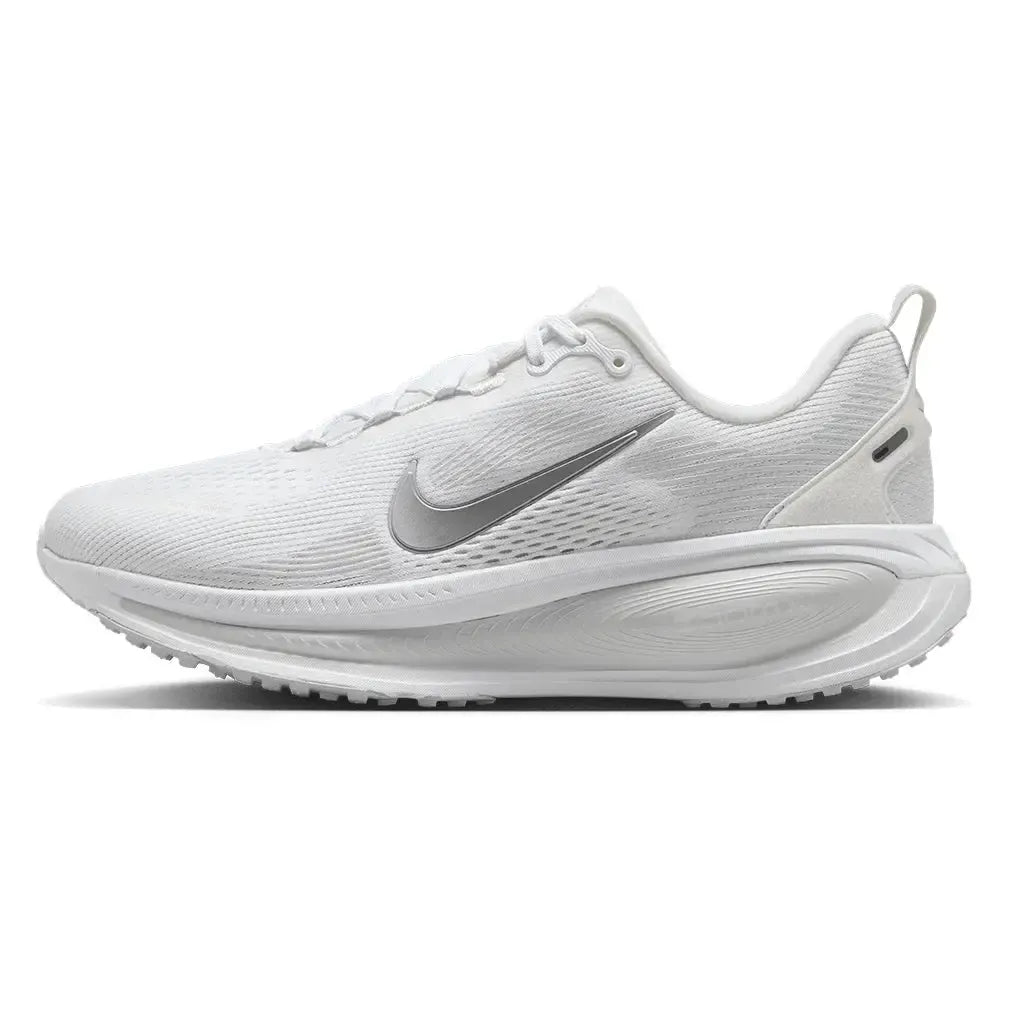 Women's Vomero 18 Running Shoes White and Metallic Silver