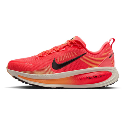 Women's Vomero 18 Running Shoes Hot Lava and Black