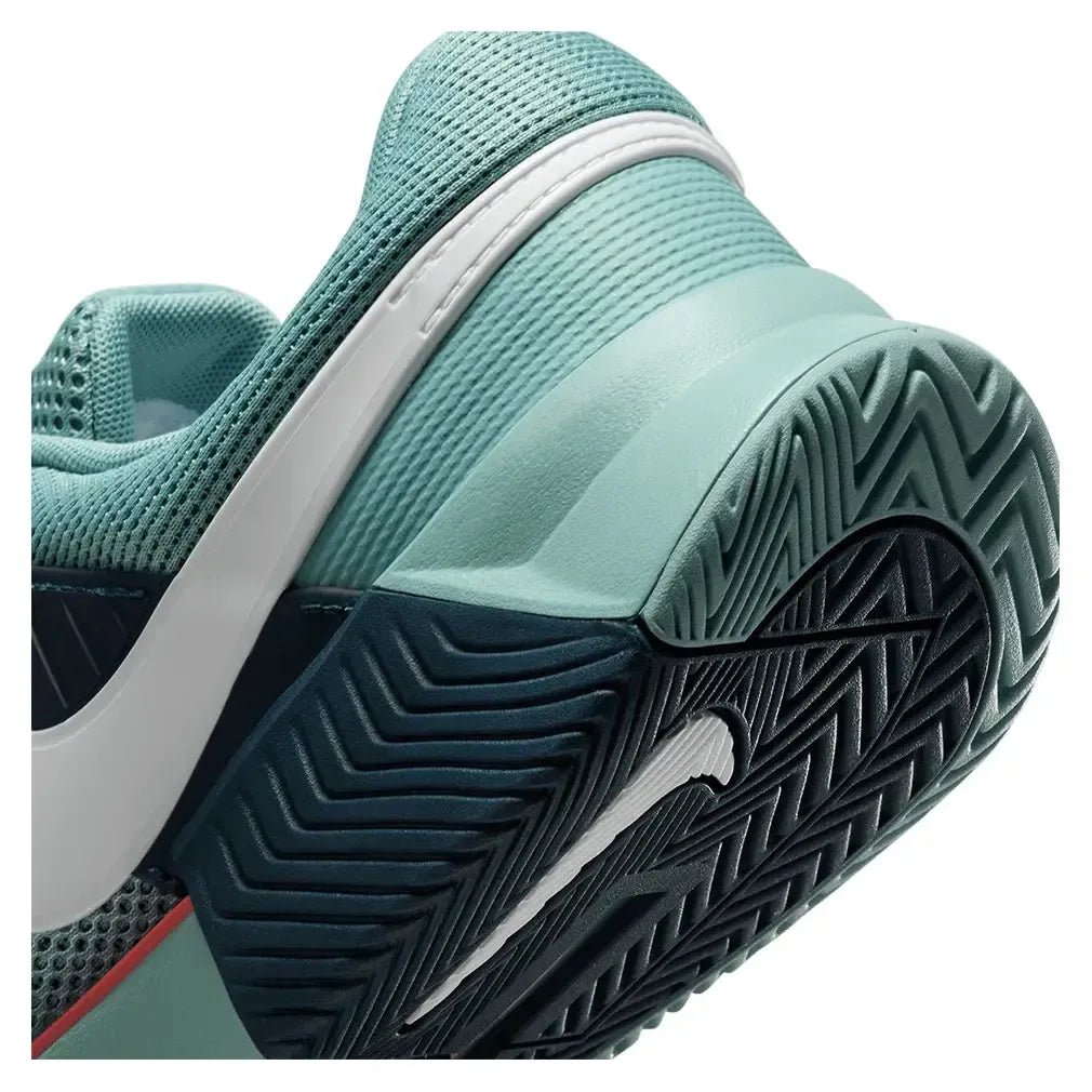 Men's Zoom GP Challenge 1 Tennis Shoes Cannon and WhiteTienda Tennis
