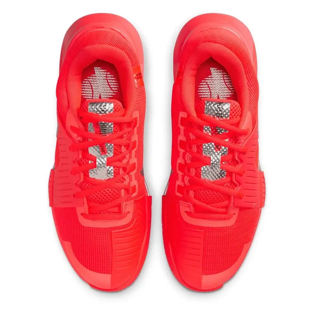 Women's Zoom GP Challenge 1 PRM New York Tennis Shoes Bright Crimson and Metallic SilverTienda Tennis